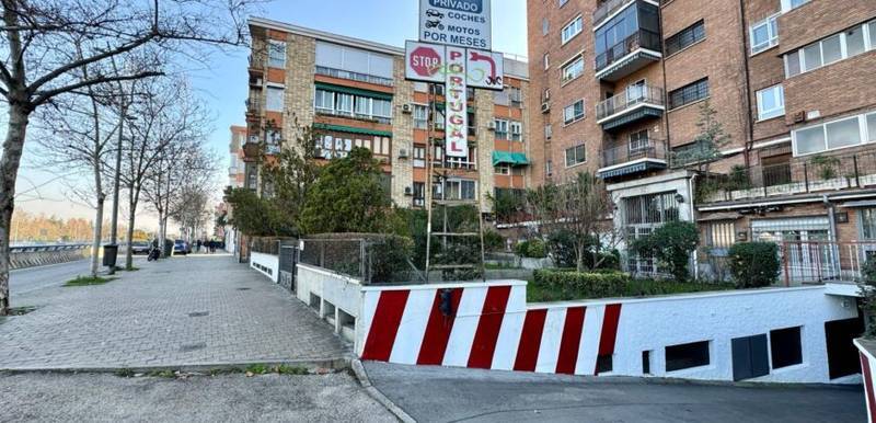 Garaje en venta en Avenida de Portugal